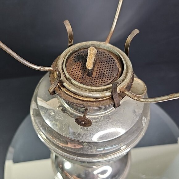 Vintage Oil Lamp Untested, No Chimney/Glass With Burner 682 - Picture 4 of 16